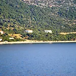 Filoxenia & מלון דירות 2*
