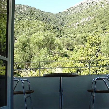 Apart-hotel Filoxenia & Poros (Kefalonia)