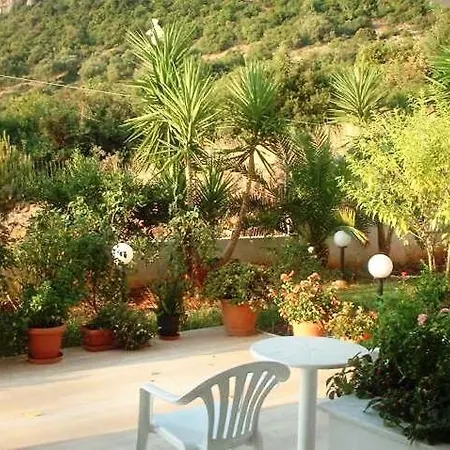 Filoxenia & Lejlighedshotel