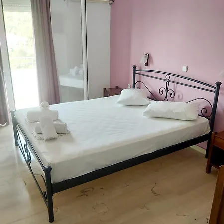 Apart-hotel Filoxenia & Poros (Kefalonia)