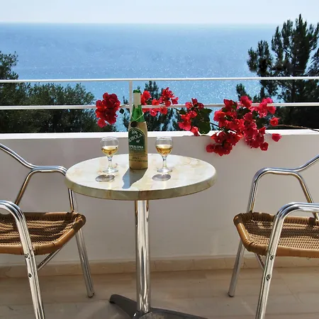 Lejlighedshotel Filoxenia & Poros (Kefalonia)