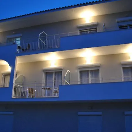 Filoxenia & Apart-hotel 2*