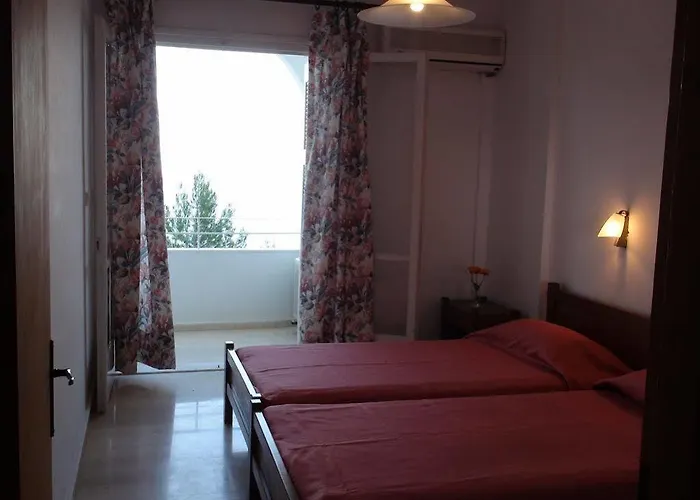 Filoxenia Hotel&apartments 2* Poros (Kefalonia)