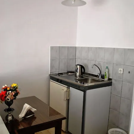 Filoxenia & פורוס