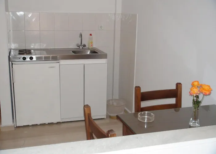 Filoxenia & Poros (Kefalonia)