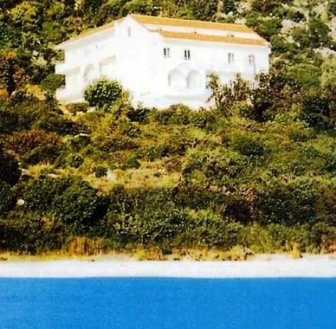 Aparthotel Filoxenia & Poros (Kefalonia)
